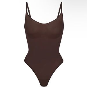 SKIMS Everyday Sculpt Bodysuit in Espresso